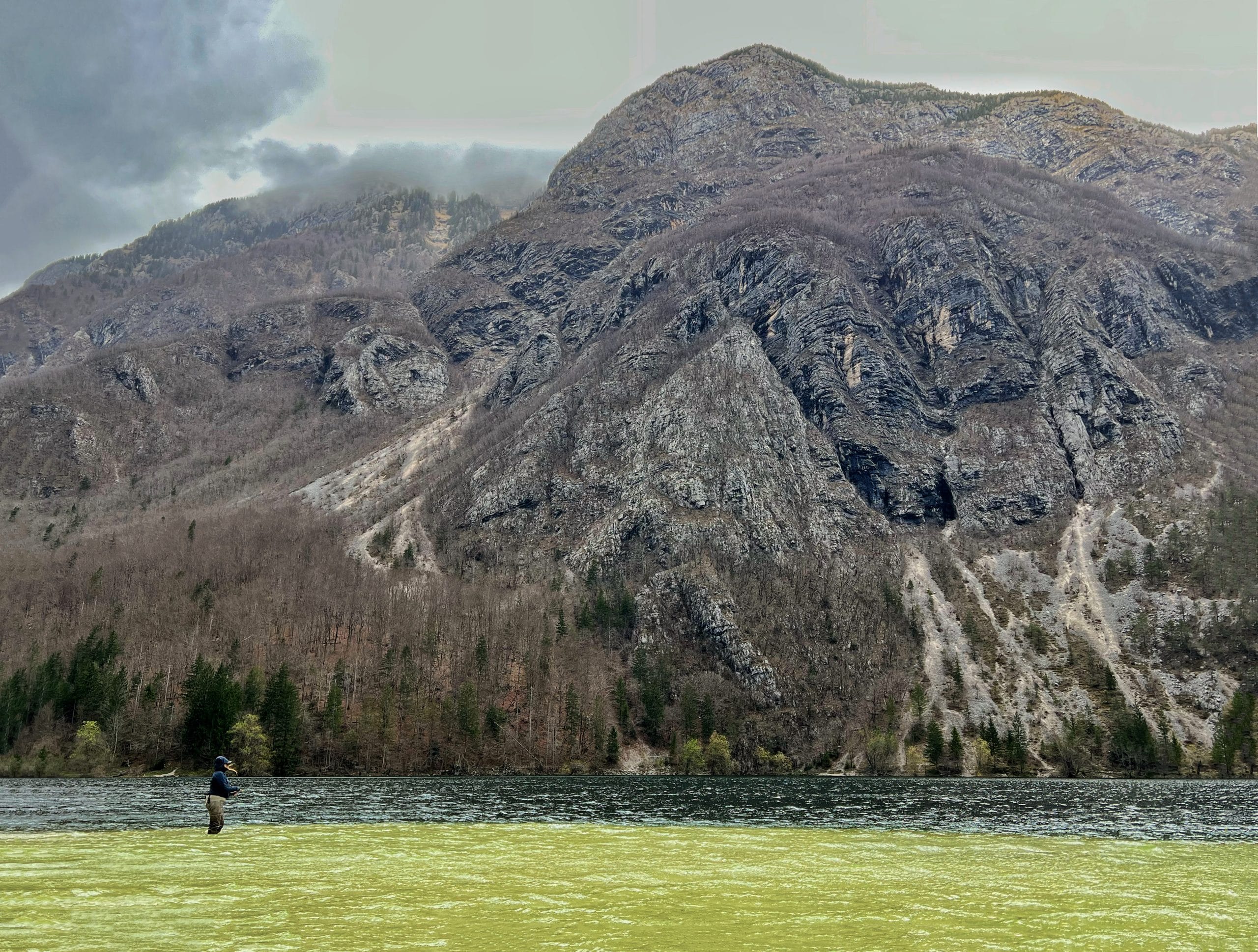 Fly fishing with the champion Valerio Santi Amantini. Froller masterclass in Slovenia.